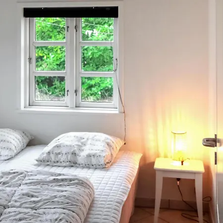 Eight-bedroom In Feriehus Ebeltoft