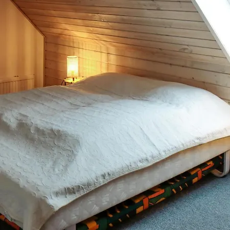 Eight-bedroom In *