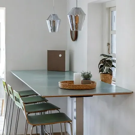 Eight-bedroom In Feriehus